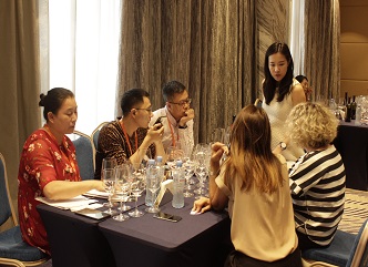 ღვინის პროფესიონალები ჩინეთიდან და ჰონგ-კონგიდან ქართულ ღვინოს ეცნობიან