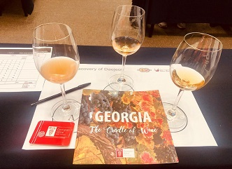 Georgian amber wines were introduced in Korea