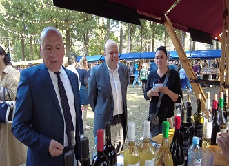 With the support of the Ministry of Environmental Protection and Agriculture and the National Wine Agency, the sixth consecutive wine festival was held in Gurjaani