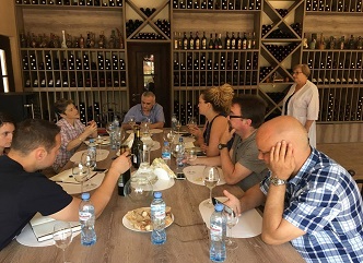 ღვინის პროფესიონალები ამერიკიდან ქართულ ღვინოს ეცნობიან